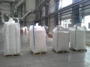کاربرد جامبوبگ (Big Bag) در صنایع مختلف برای حمل و ذخیره مواد فله‌ای